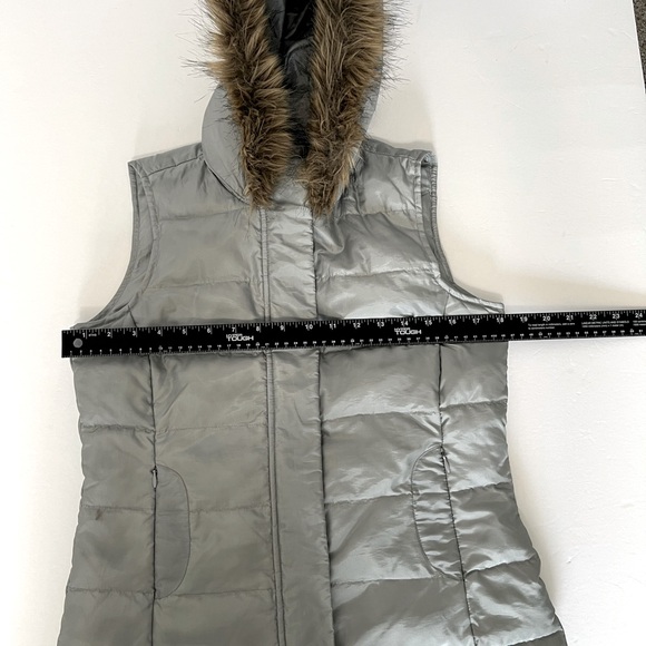 Talbots Light Gray Vest with removable Hood size P - Picture 6 of 9